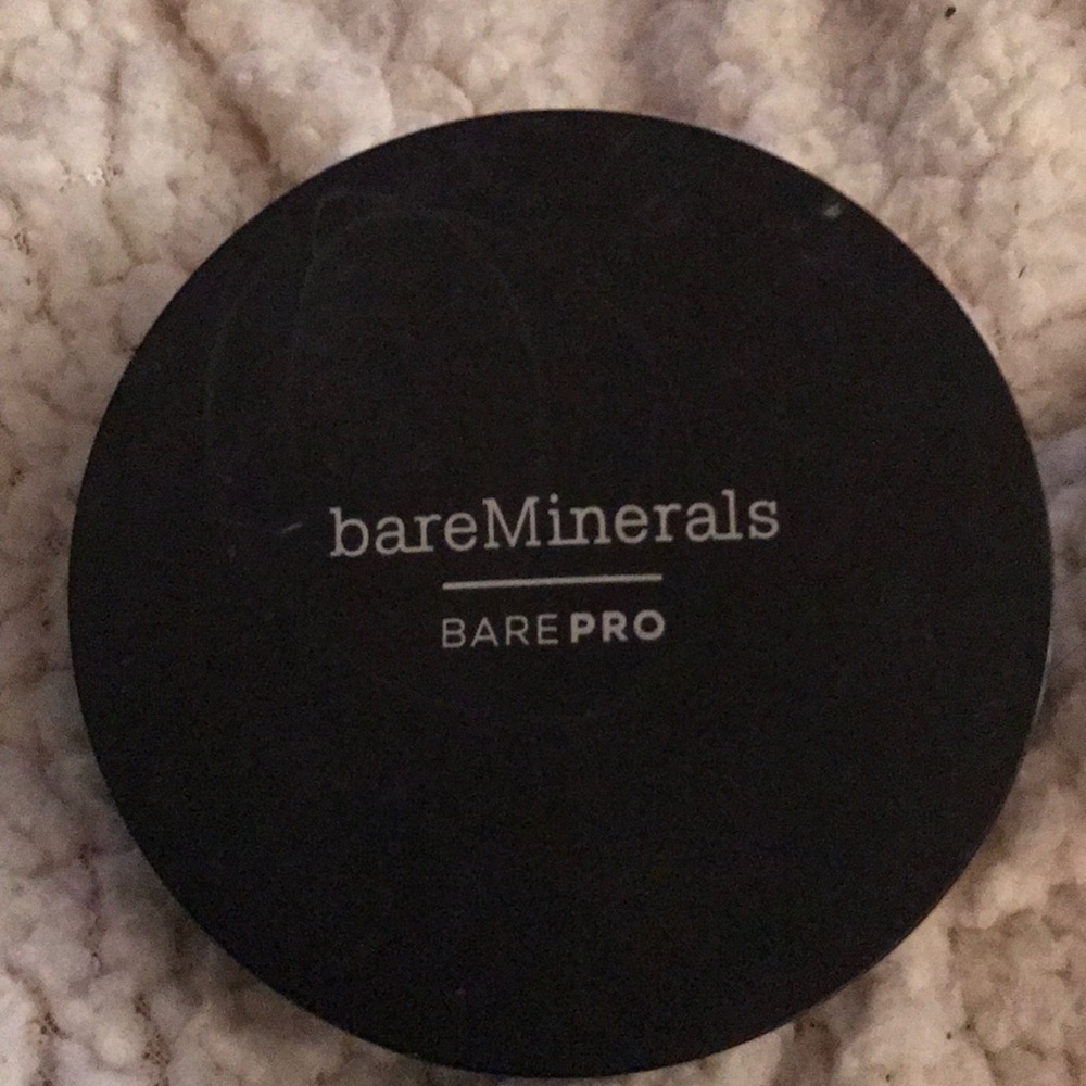 Bare minerals foundation